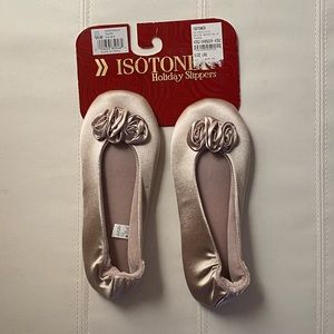 isotoner Shoes - Isotoner Slippers isotoner Shoes - Isotoner Slippers